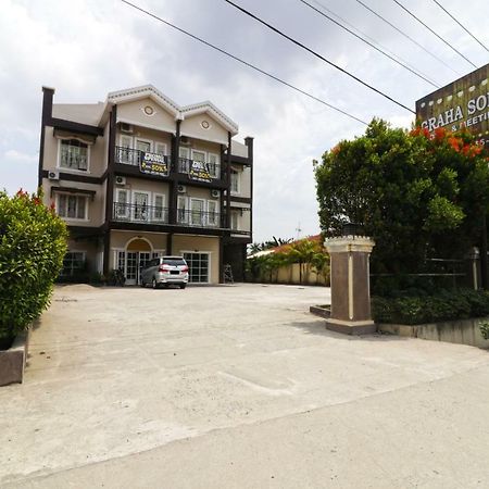 Hotel Graha Soeltan Sunggal Exterior foto