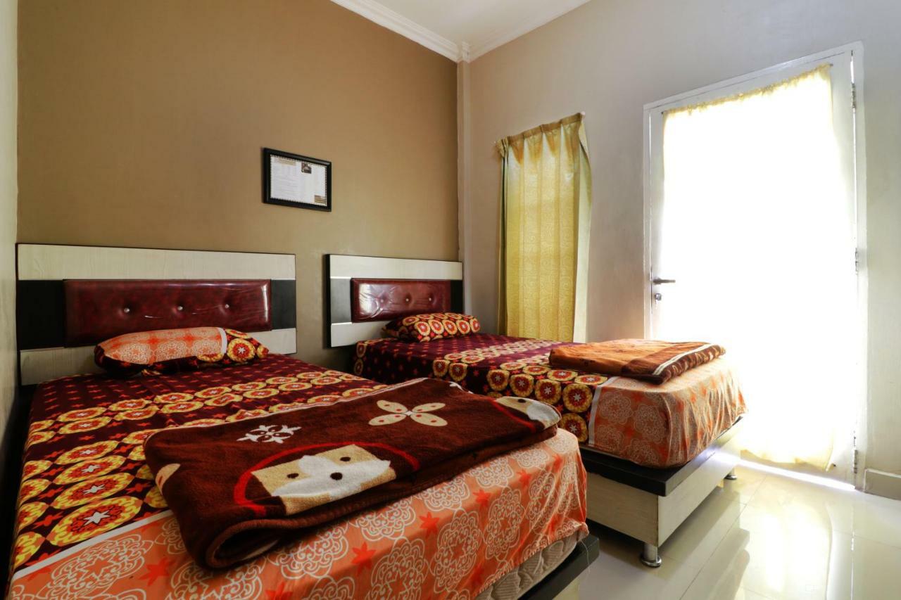Hotel Graha Soeltan Sunggal Exterior foto